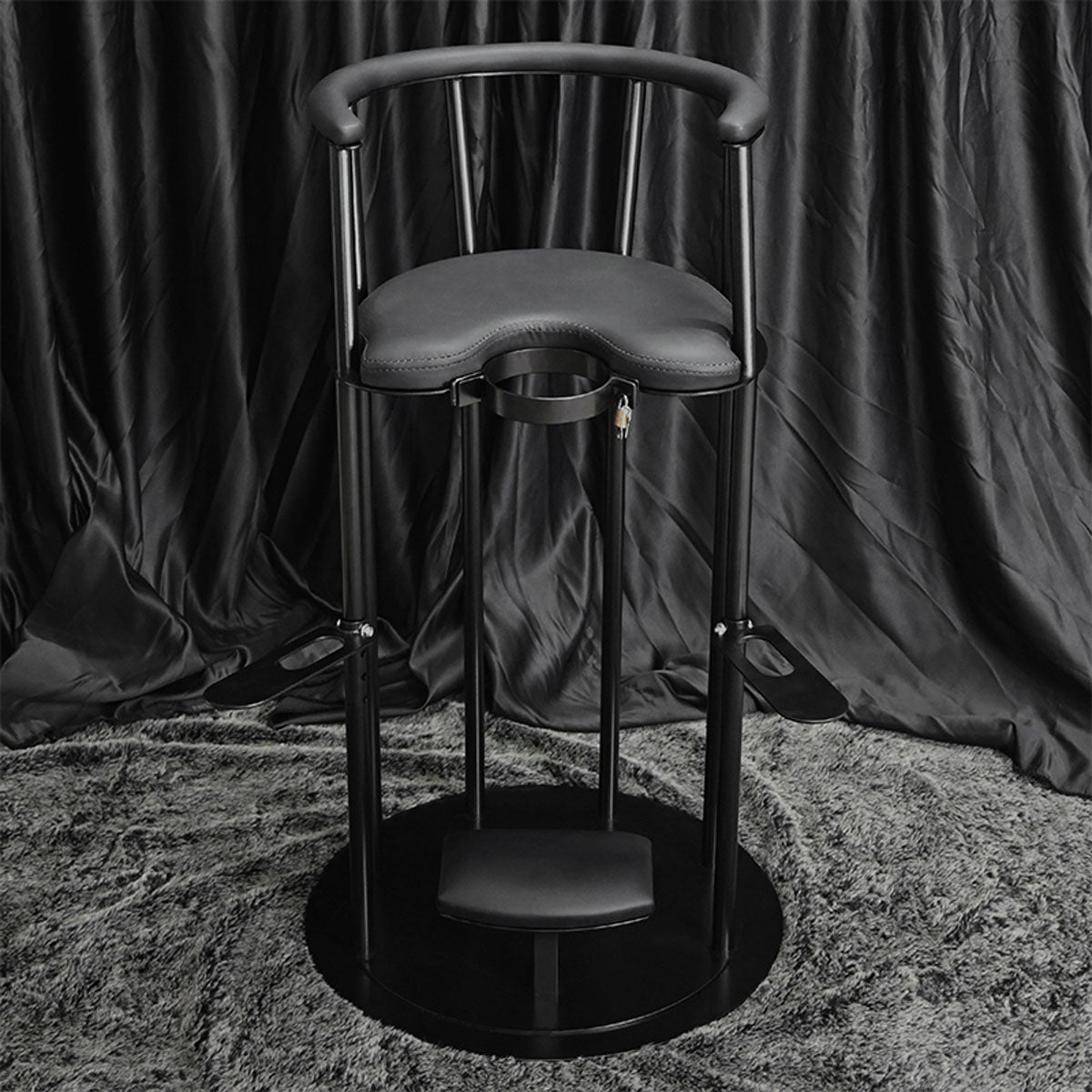 Adjustable BDSM Playroom Furniture Handmade Queening Chair Restriction with Shackle For Couple Game