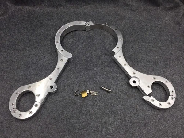 Metal Bondage Gear BDSM Restraint Set,Bondage-Fiddle Collar and Handcuffs for Couple Game Kits