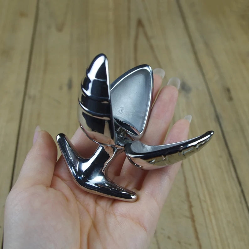 Stainless Steel Anal Dilator Locking Butt Plug, Solid Petals Anal Lock –  JUPUDA